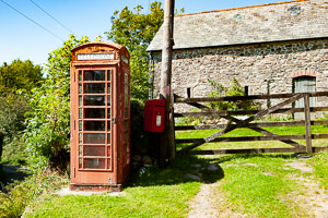 Lovaton Phone Box